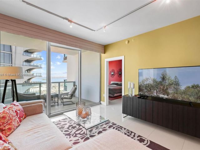 Продажа квартиры #2410 - фото 5920109