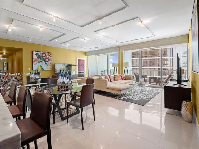 Продажа квартиры #2410 - фото 5920111