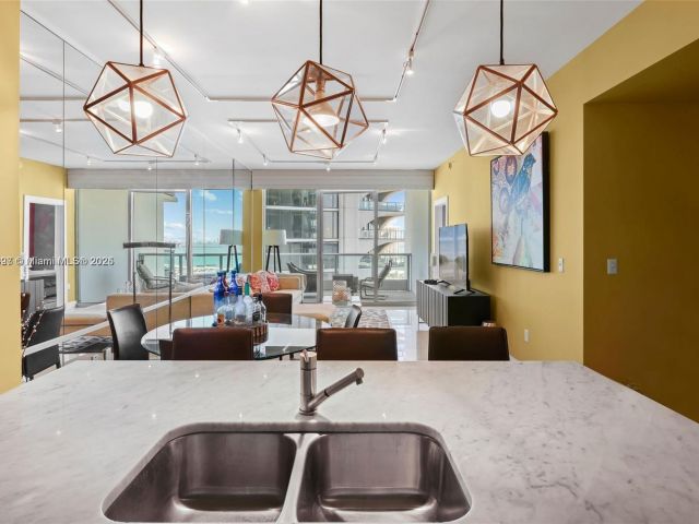 Продажа квартиры #2410 - фото 5920112