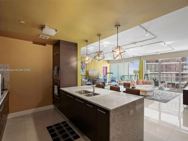 Продажа квартиры #2410 - фото 5920113