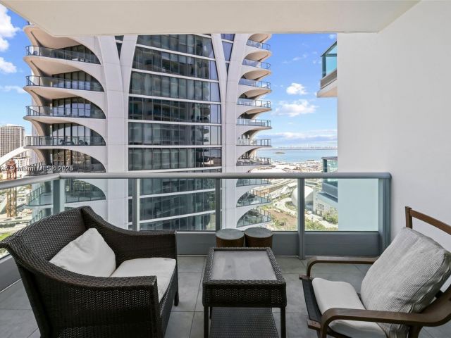 Продажа квартиры #2410 - фото 5920114