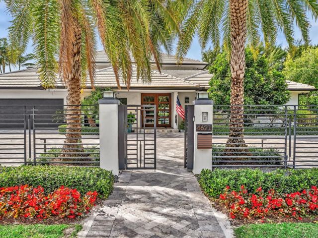 Продажа дома по адресу 4621 NE 25th Ave - фото 5934845