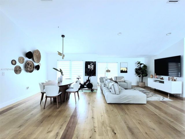 Продажа дома по адресу 30992 SW 195th Ave - фото 5869887