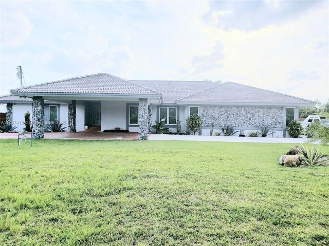 Продажа дома по адресу 30992 SW 195th Ave - фото 5869889