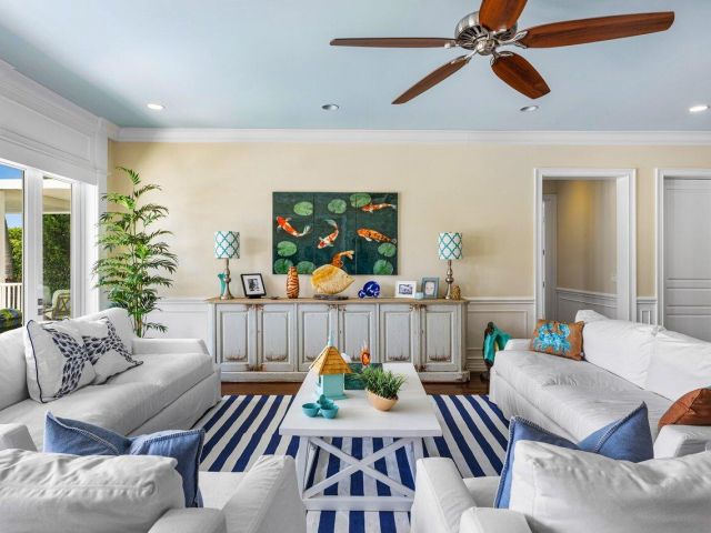 Продажа дома по адресу 960 Dogwood Drive - фото 5950582