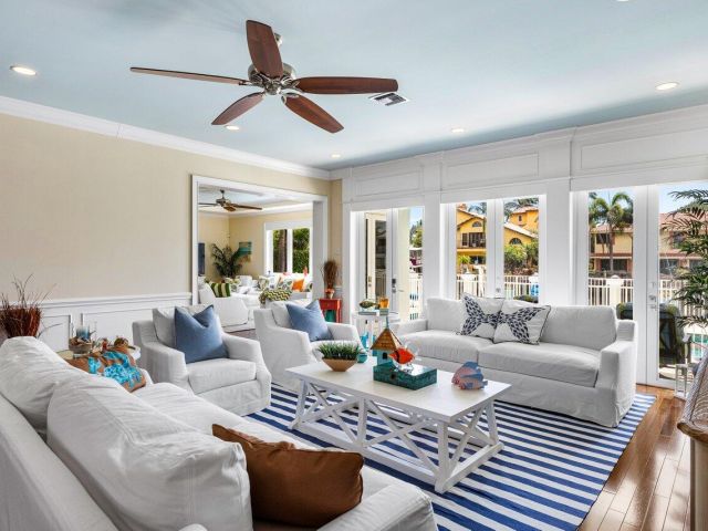 Продажа дома по адресу 960 Dogwood Drive - фото 5950583