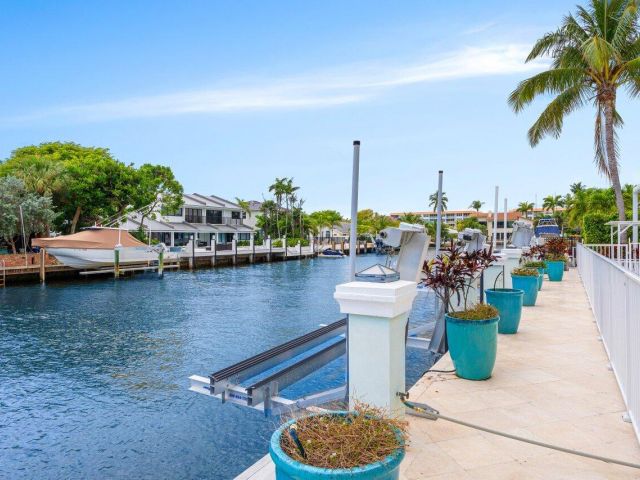 Продажа дома по адресу 960 Dogwood Drive - фото 5950588