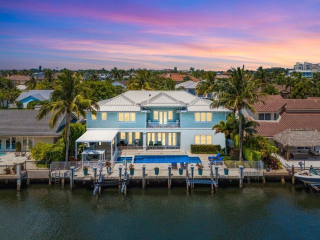 Продажа дома по адресу 960 Dogwood Drive - фото 5950596