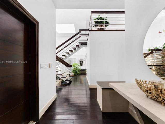 Продажа дома по адресу 8820 SW 104th St - фото 5930882