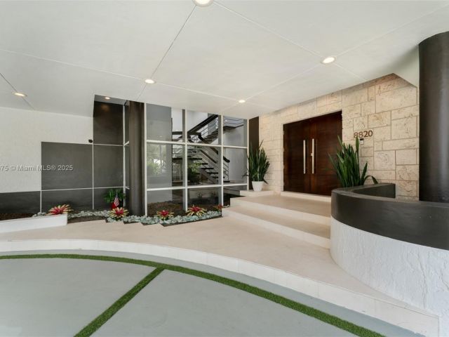 Продажа дома по адресу 8820 SW 104th St - фото 5930883