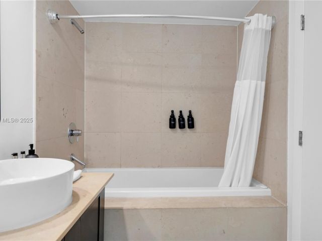 Квартира в аренду номер3911 - фото 5961932