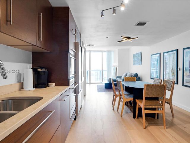 Квартира в аренду номер3911 - фото 5961945