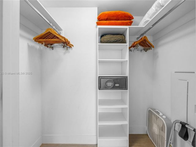 Продажа квартиры #R2501 - фото 5919137