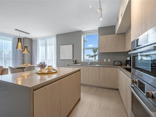 Продажа квартиры #R2501 - фото 5919144