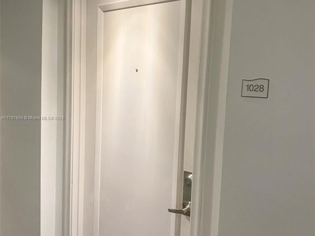 Продажа квартиры #1028 - фото 5909946