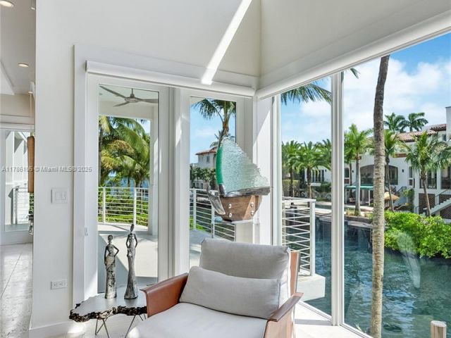 Продажа дома по адресу 3835 Carole Ct - фото 5949029