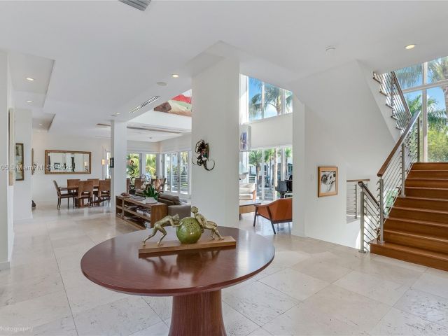 Продажа дома по адресу 3835 Carole Ct - фото 5949035