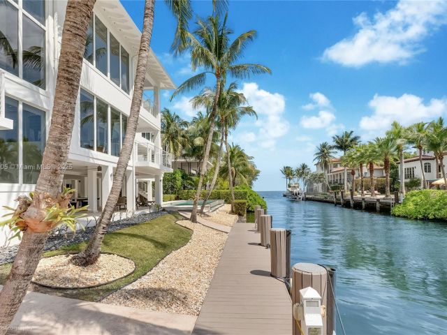 Продажа дома по адресу 3835 Carole Ct - фото 5949037