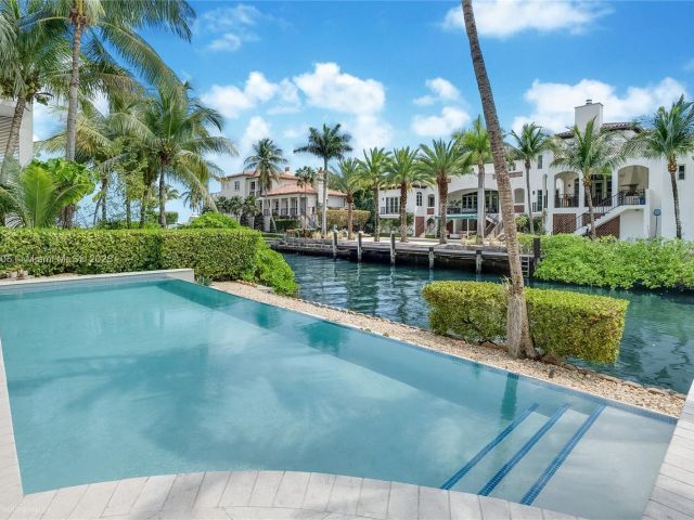 Продажа дома по адресу 3835 Carole Ct - фото 5949038