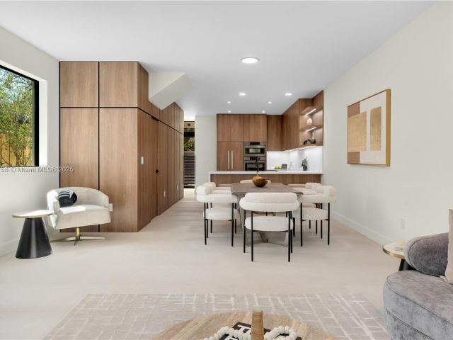 Продажа дома по адресу 3073 Hibiscus St 1 - фото 5976999