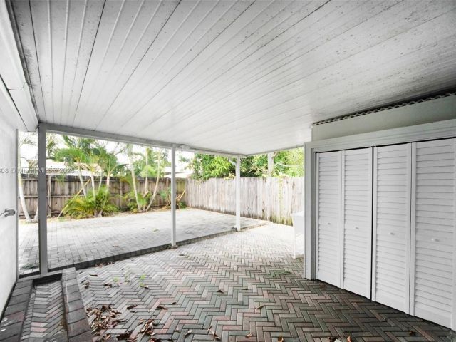 Продажа дома по адресу 621 Hudson Rd - фото 5865220