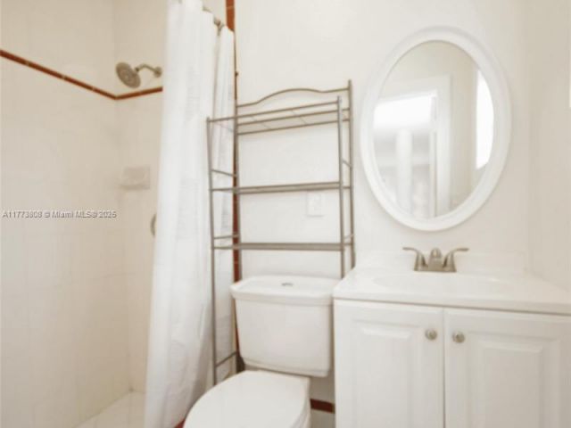 Продажа дома по адресу 621 Hudson Rd - фото 5865226