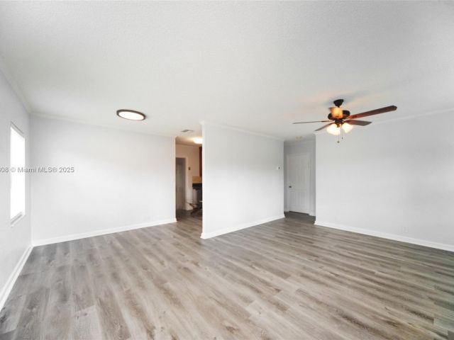 Продажа дома по адресу 621 Hudson Rd - фото 5865235