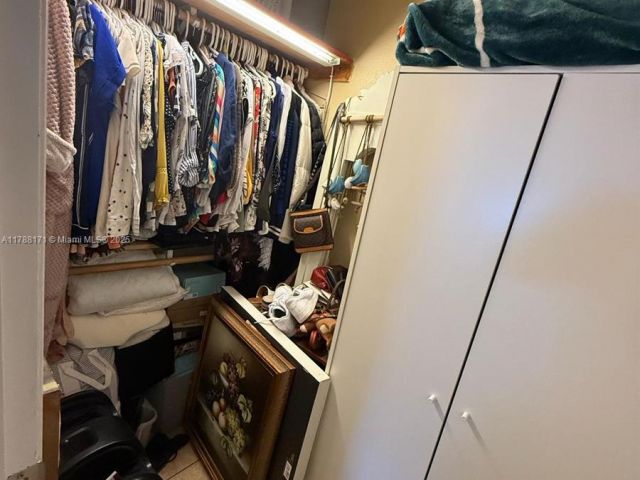 Продажа дома по адресу 3434 NW 101st St - фото 5886432