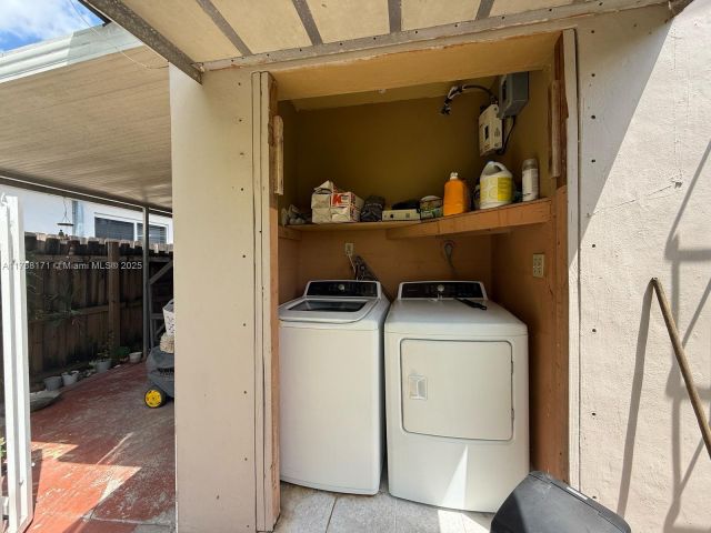 Продажа дома по адресу 3434 NW 101st St - фото 5886433