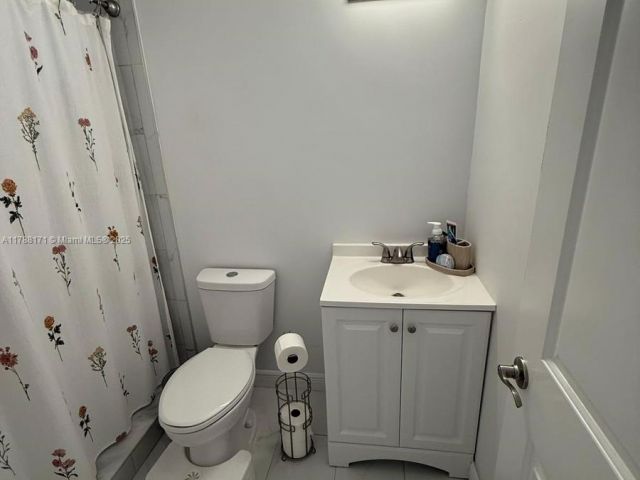 Продажа дома по адресу 3434 NW 101st St - фото 5886435