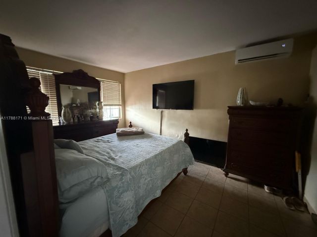 Продажа дома по адресу 3434 NW 101st St - фото 5886442