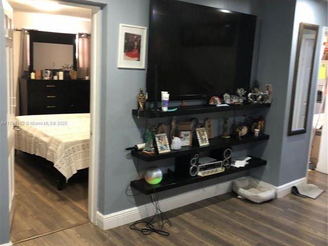 Продажа дома по адресу 2231 SW 57th Ct - фото 5987884