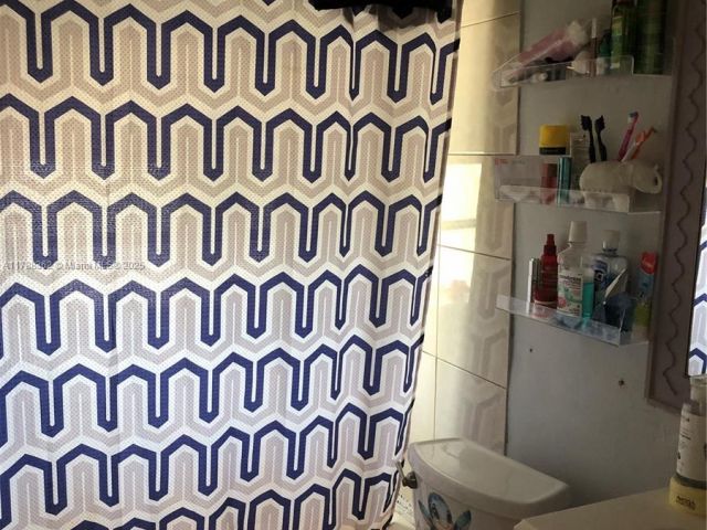 Продажа дома по адресу 2231 SW 57th Ct - фото 5987886