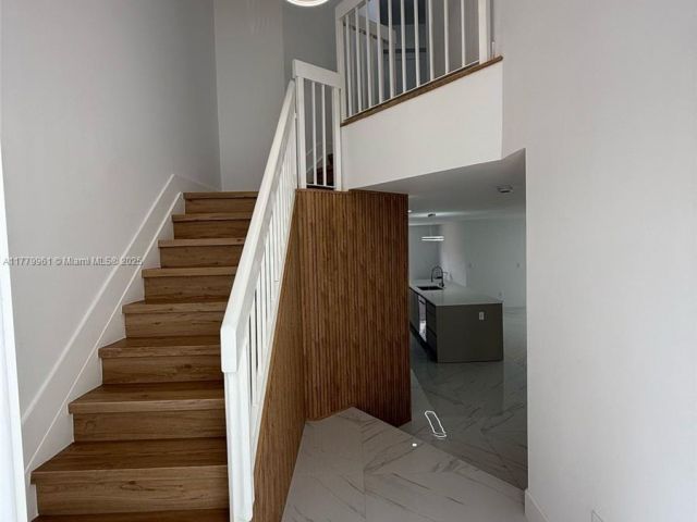 Продажа дома по адресу 13911 SW 100th Ln - фото 5959795