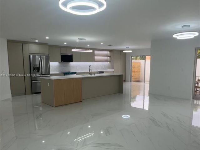 Продажа дома по адресу 13911 SW 100th Ln - фото 5959797