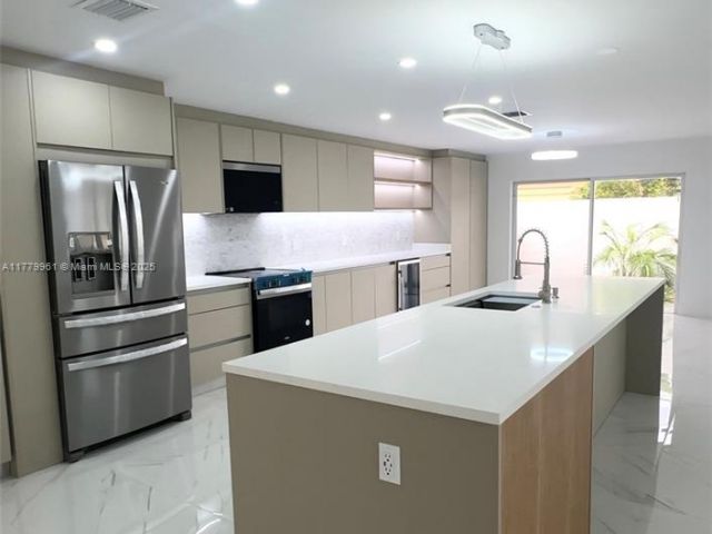 Продажа дома по адресу 13911 SW 100th Ln - фото 5959798