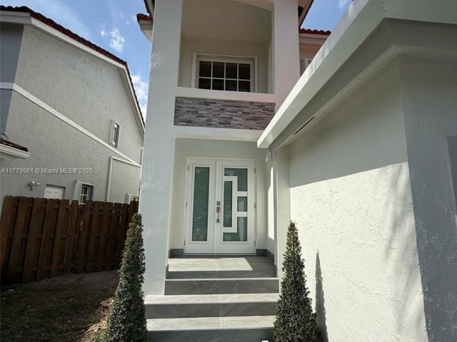 Продажа дома по адресу 13911 SW 100th Ln - фото 5959799