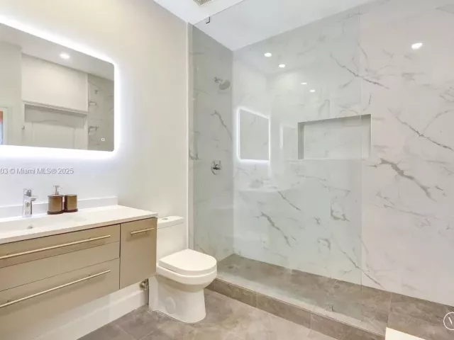 Продажа квартиры #1404 - фото 5913923