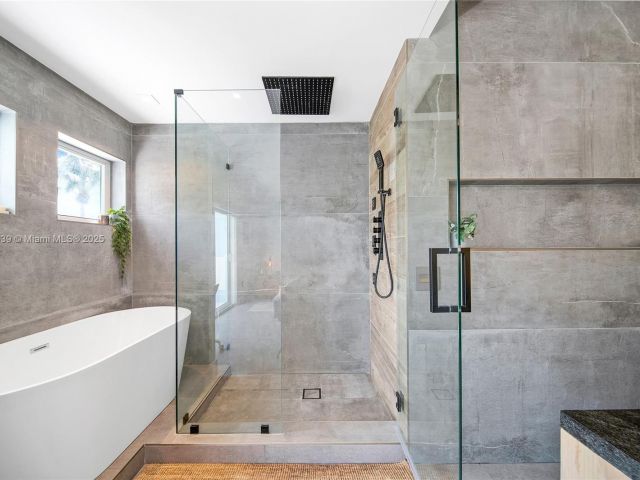 Продажа дома по адресу 381 Franklin St - фото 5875120