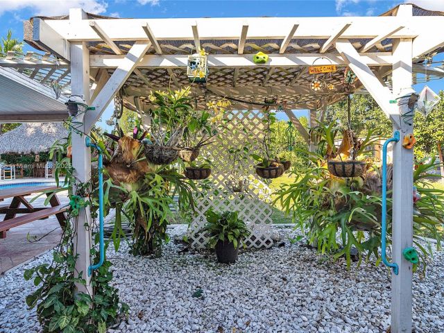 Продажа дома по адресу 15031 SW 154th Ter - фото 6243395