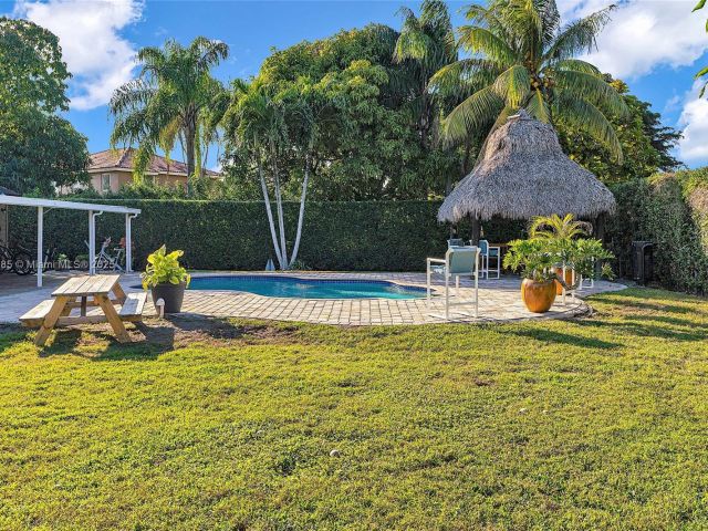 Продажа дома по адресу 15031 SW 154th Ter - фото 6243397