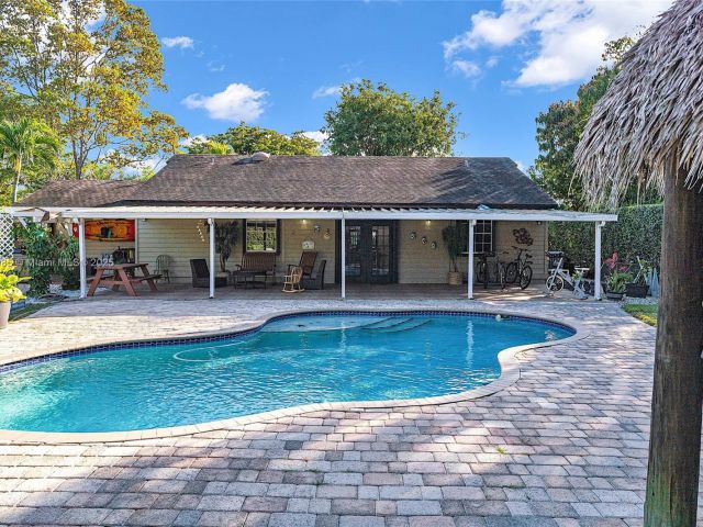 Продажа дома по адресу 15031 SW 154th Ter - фото 6243399