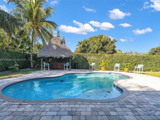 Продажа дома по адресу 15031 SW 154th Ter - фото 6243401