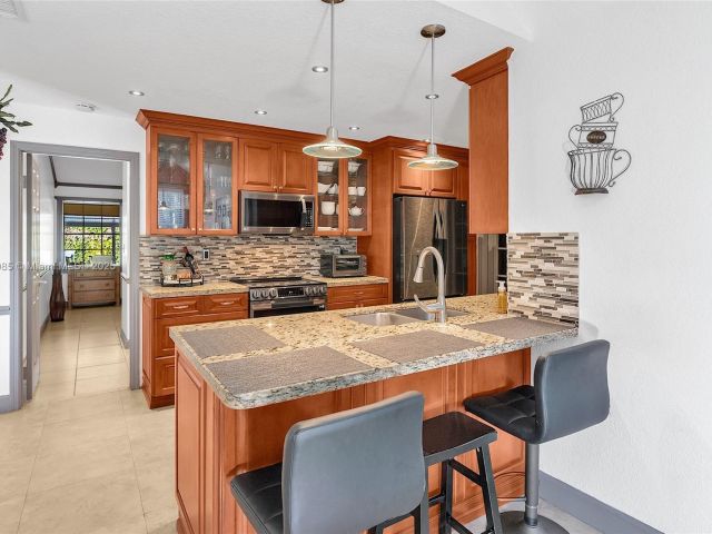 Продажа дома по адресу 15031 SW 154th Ter - фото 6243403