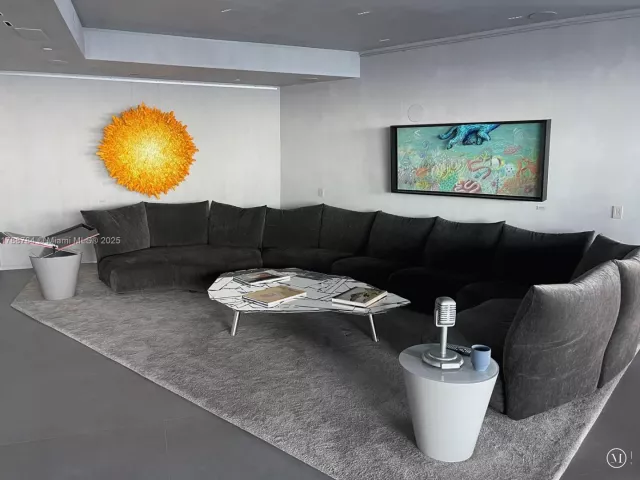 Продажа квартиры #3705 - фото 5927784