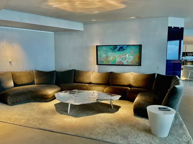 Продажа квартиры #3705 - фото 5927786