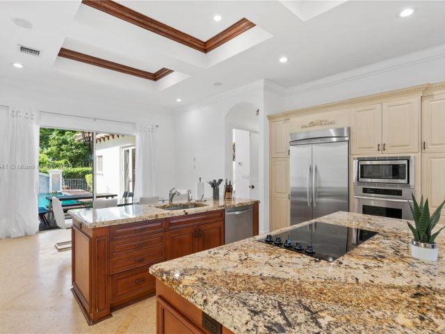 Дом в аренду по адресу 1223 Jackson St - фото 5875179