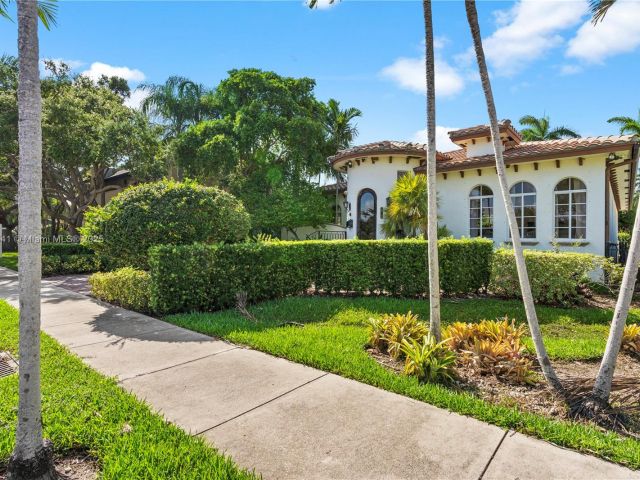 Дом в аренду по адресу 1223 Jackson St - фото 5875193