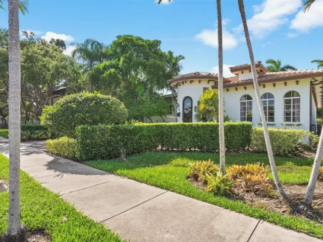 Дом в аренду по адресу 1223 Jackson St - фото 5875193