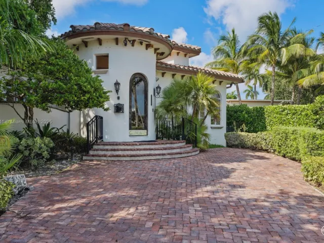 Дом в аренду по адресу 1223 Jackson St - фото 5875195